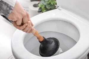 Tips bij het ontstoppen van je wc